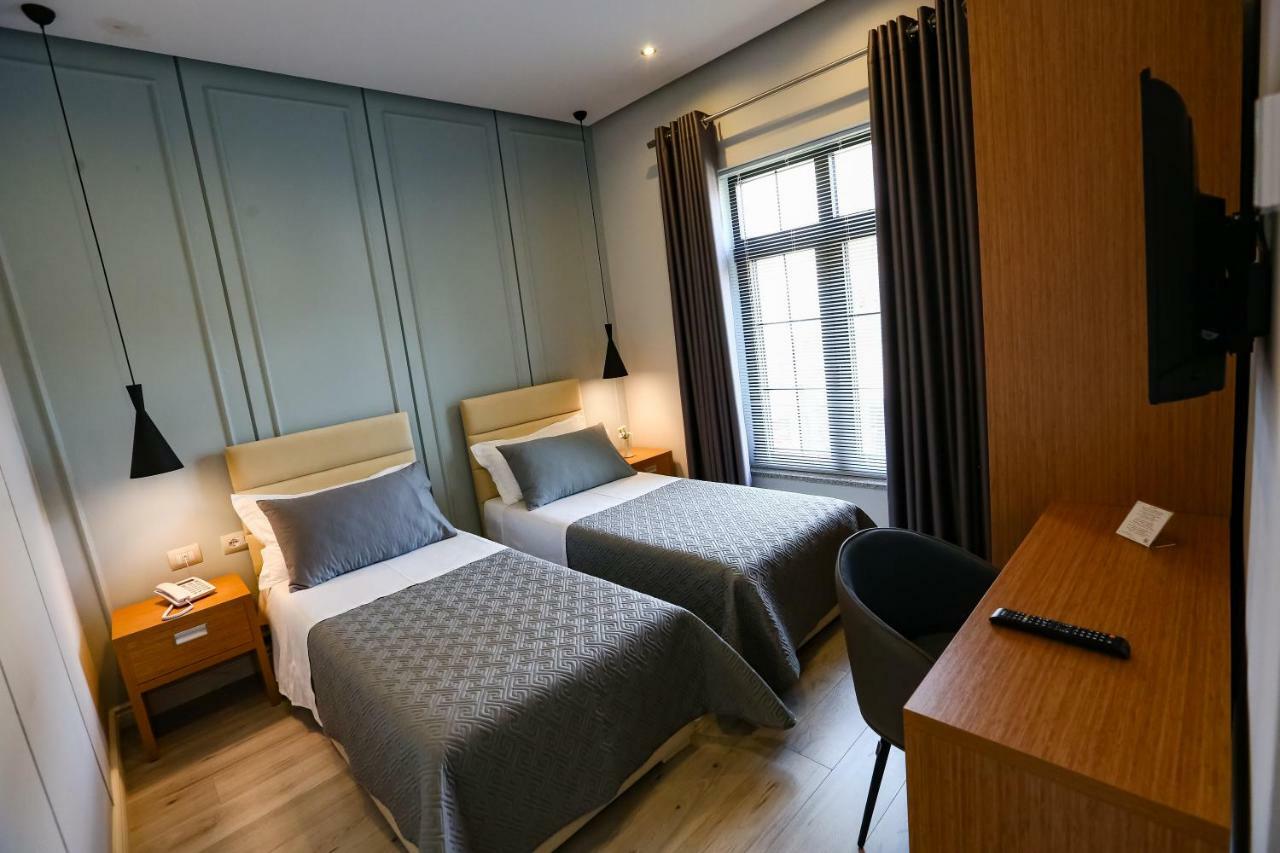 Home Hotel 地拉那 外观 照片